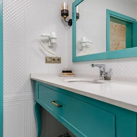 Avlu Boutique 住宿加早餐酒店 阿拉恰特