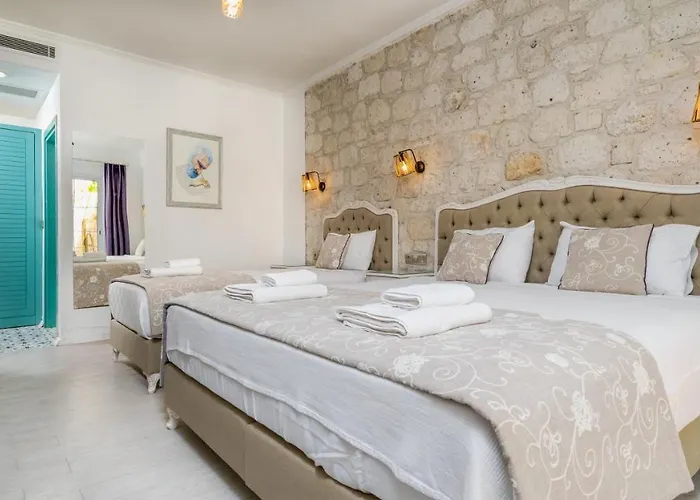 Bed & Breakfast Avlu Boutique 4*