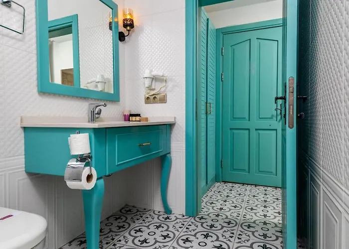 Avlu Boutique Bed & Breakfast