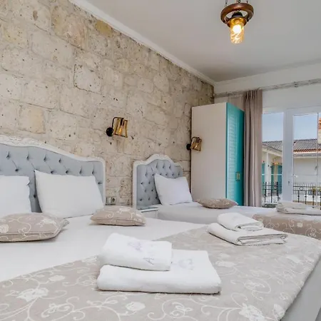 Avlu Boutique 4* Alaçatı
