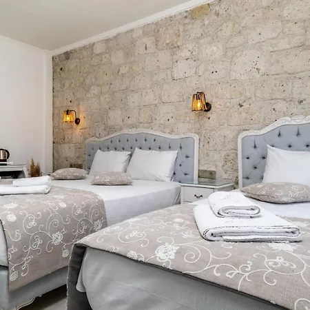 Bed & Breakfast Avlu Boutique Alacati