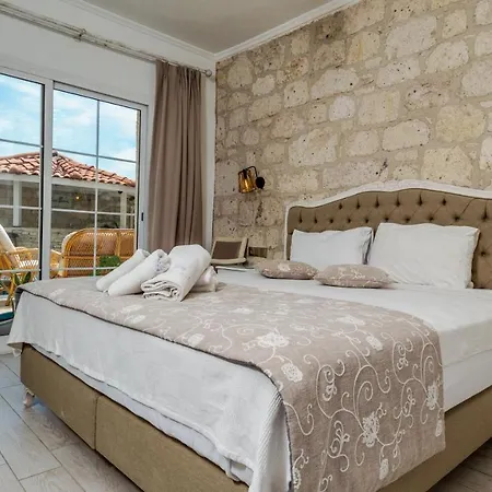 Avlu Boutique Bed & Breakfast