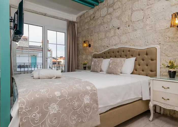 Bed & Breakfast Avlu Boutique Alacati
