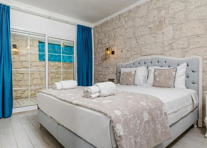Avlu Boutique Bed & Breakfast Alaçatı